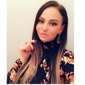 Meet your Posher, Jade